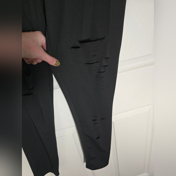 SHEIN Black Leggings with Elastic Waistband and Tapered Fit - Picture 8 of 10